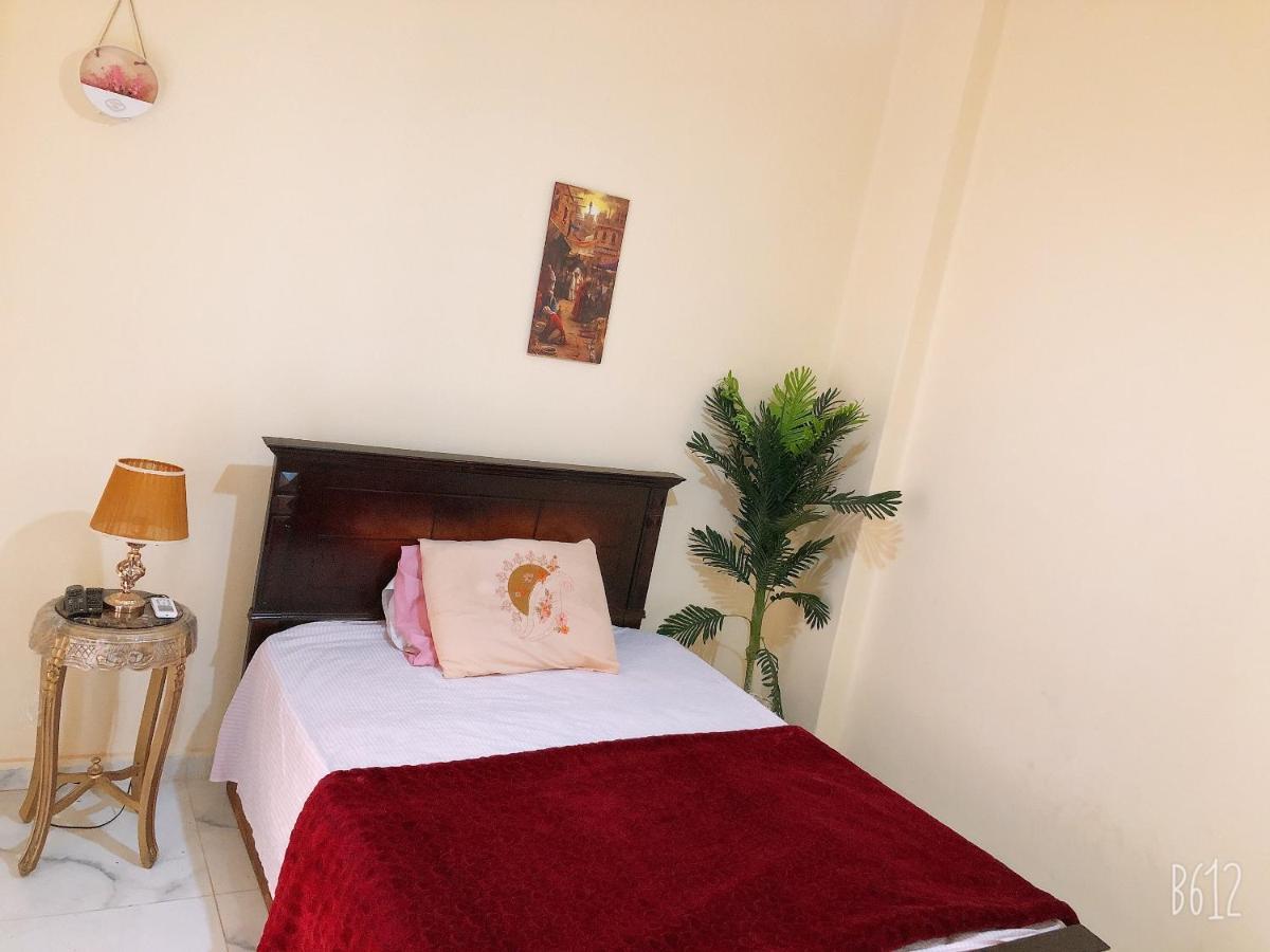 Sweet Home Downtown Kairo Bagian luar foto